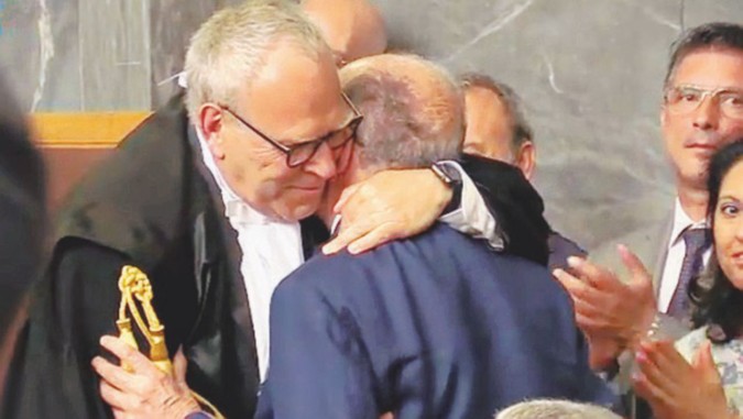 La cerimonia - Francesco Greco, nuovo procuratore capo di Milano, ringrazia il mentore F. Saverio Borrelli