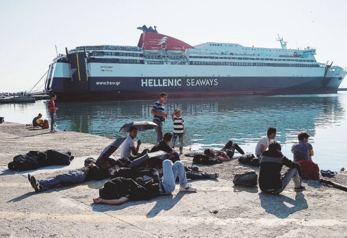 Grecia, Sbarchi di migranti al porto di Lesbos