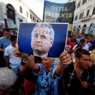 L’affaire Bielsa - La contestazione esplosa dopo il rifiuto dell’allenatore argentino Bielsa - LaPresse