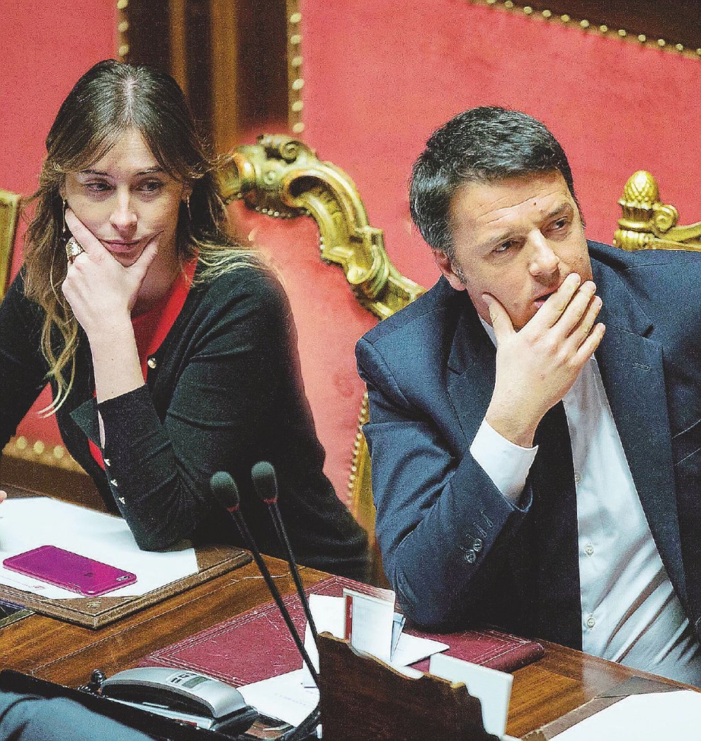 Troppa esposizione - Il premier Matteo Renzi e Maria Elena Boschi - LaPresse