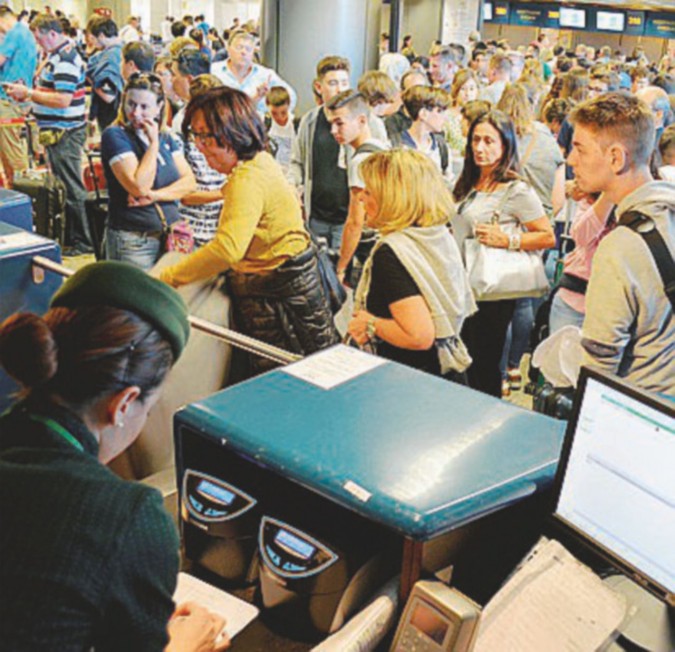 Fiumicino:ritardi nei voli,interruzioni su connettività dati