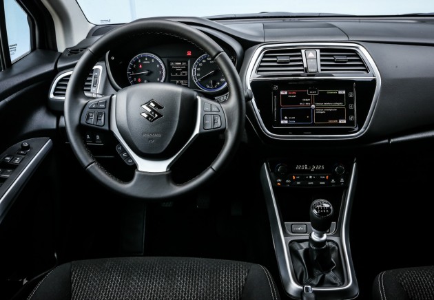 SUZUKI S-CROSS