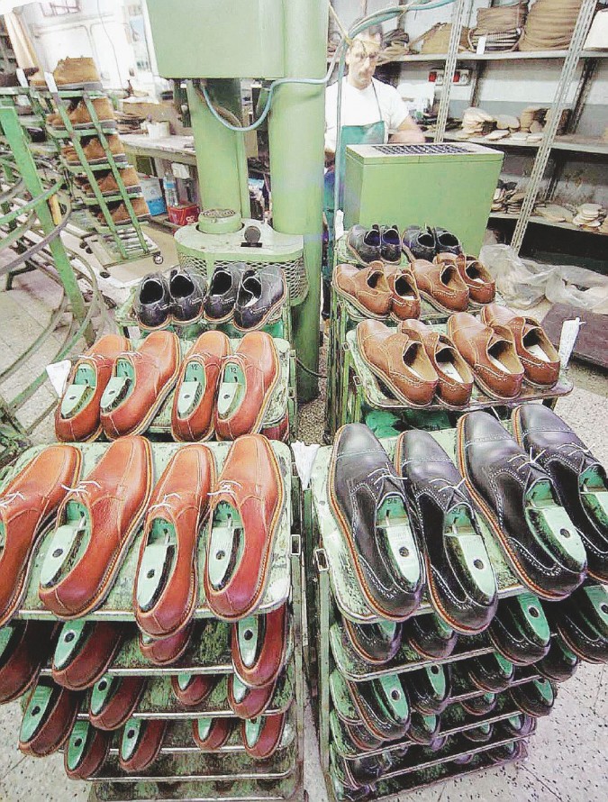 CALZATURE: ANCI VEDE IL 2006 COME ANNO DI TRANSIZIONE