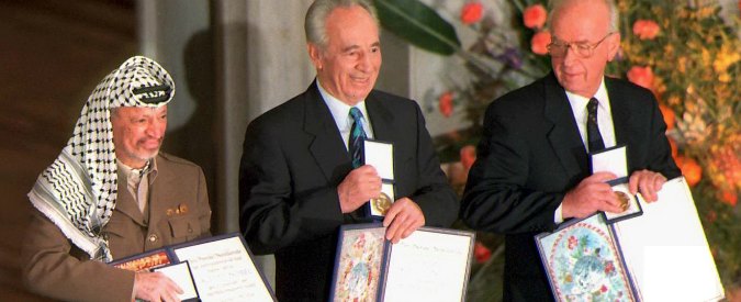 Shimon Peres, “sognatore inappagato”. L’inno di pace cantato con Rabin prima del suo assassinio