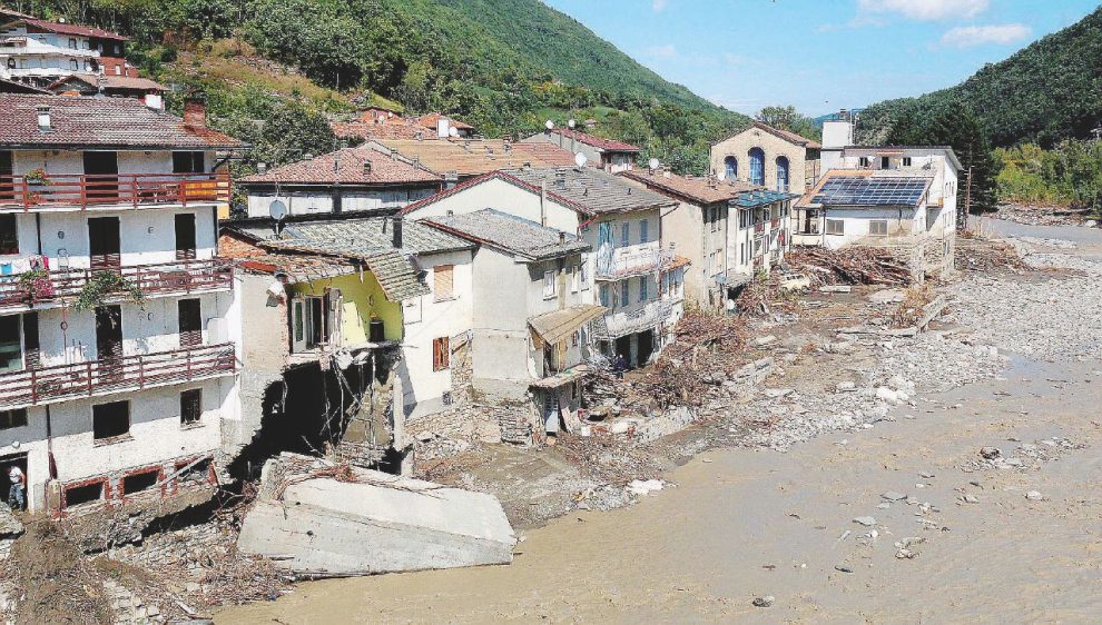 Maltempo, emergenza allagamenti nel piacentino: esondato torrente Trebbia