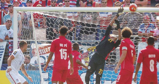 Febbre a 90 - Una fase dell’incontro fra Usa e Cuba giocata a Baltimora, nel 2015, per la Gold Cup - Ansa