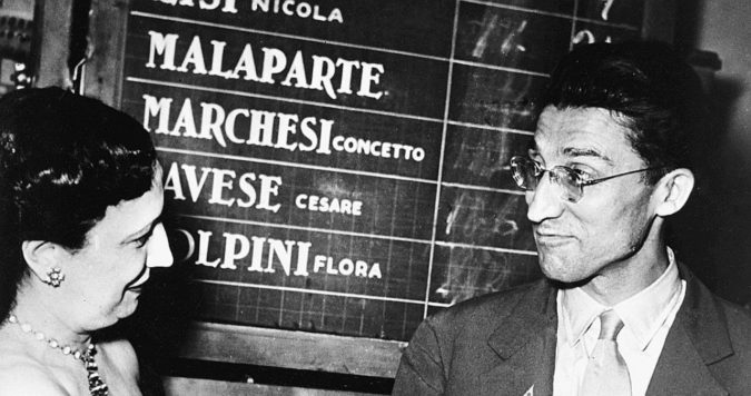 Cesare Pavese alla premiazione dello Strega nel 1950   - LaPresse
