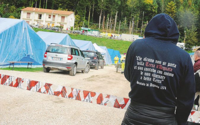 Il premier Matteo Renzi in viista alle zone terremotate
