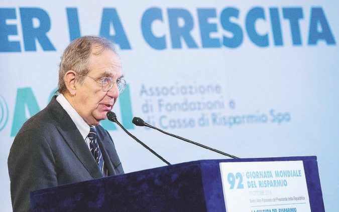 Il ministro dell’Economia Pier Carlo Padoan - Ansa
