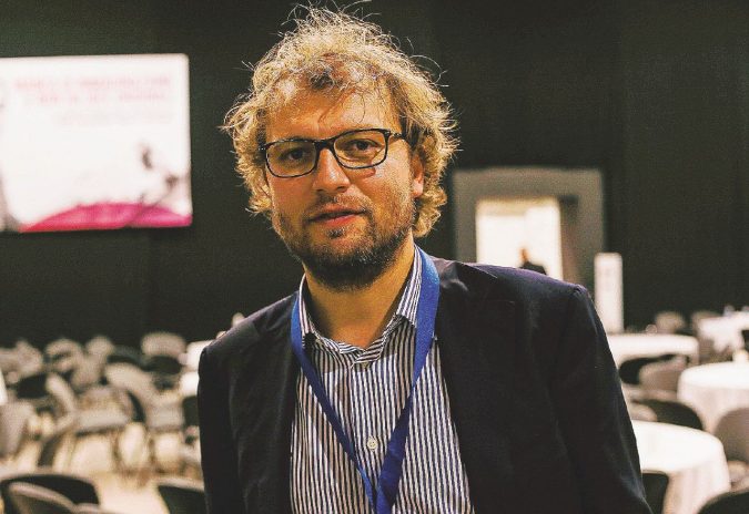 Non ha soldi, ma ha gli “angeli”. Ecco la Leopolda dell’era Lotti