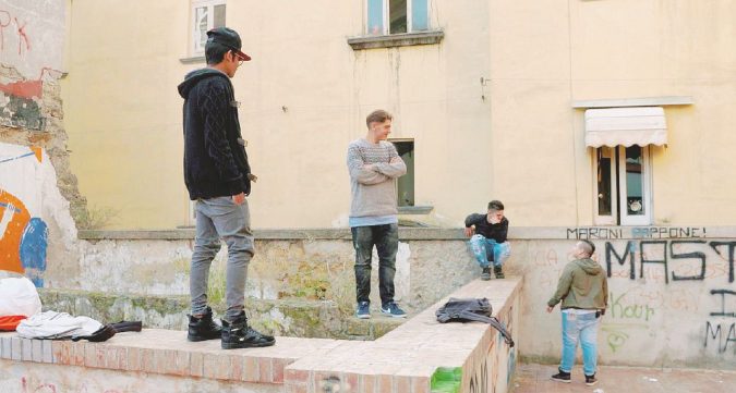 Venezia: tanti italiani, anche Santoro sui baby boss camorra