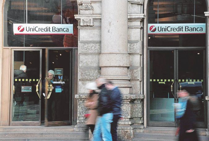 la sede di Banca Unicredit