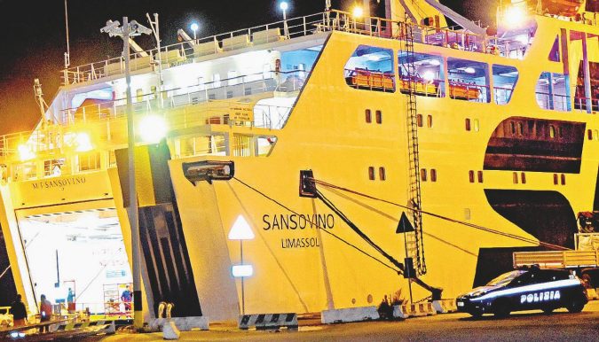 Il lavoro uccide ancora. Tre vittime su una nave