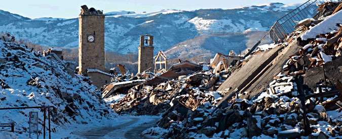 Terremoto in Centro Italia: la diretta. Tre forti scosse, l’ultima di magnitudo 5.3. Chiusa metropolitana a Roma