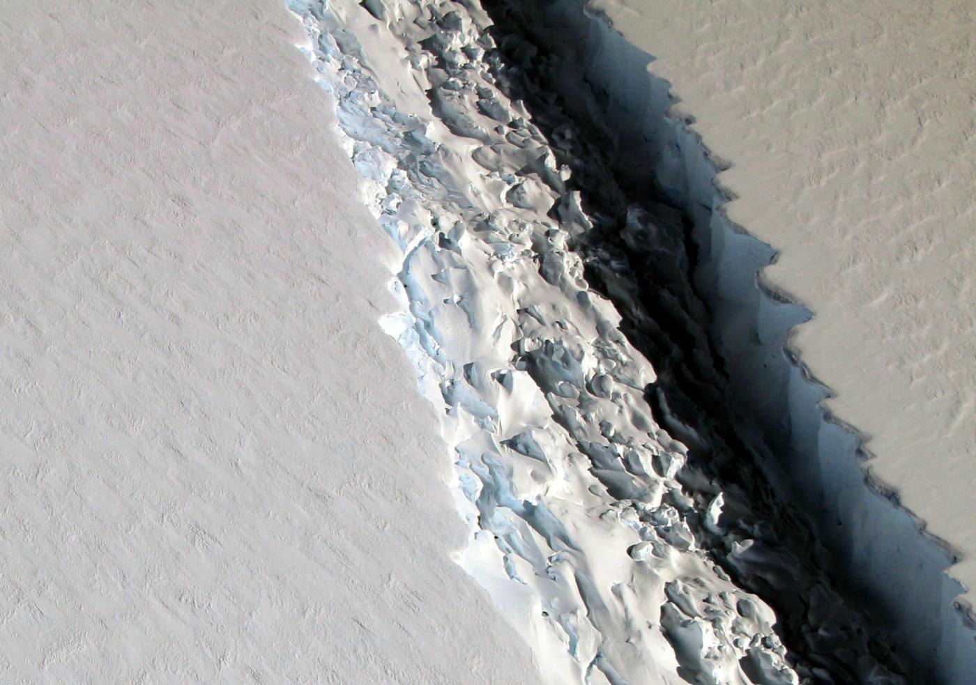 NASA handout photo dated 10/11/16 showing a rift in the Larsen C Ice Shelf in Antarctica, as scientists have said that an iceberg a quarter the size of Wales is poised to break off from it. PRESS ASSOCIATION Photo. Issue date: Friday January 6, 2017. See PA story ENVIRONMENT Ice. Photo credit should read: NASA/John Sonntag/PA Wire NOTE TO EDITORS: This handout photo may only be used in for editorial reporting purposes for the contemporaneous illustration of events, things or the people in the image or facts mentioned in the caption. Reuse of the picture may require further permission from the copyright holder.
