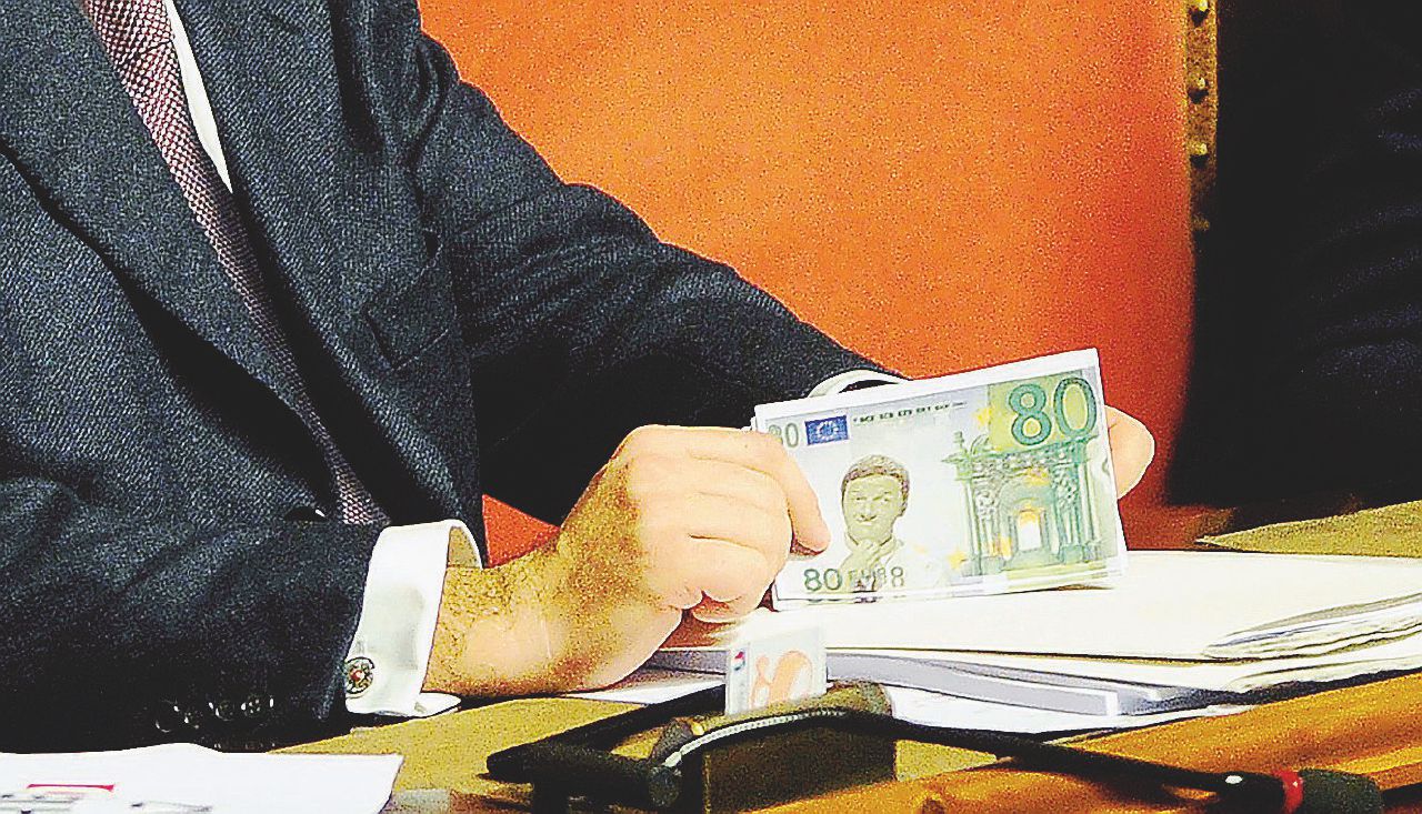 In Edicola sul Fatto Quotidiano del 1 marzo: Cucù, gli 80 euro non ci sono più: 2 milioni di beffati
