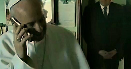 Papa a Milano, Francesco chiama l’anziana malata: “Pronto signora Adele? Come si sente?”