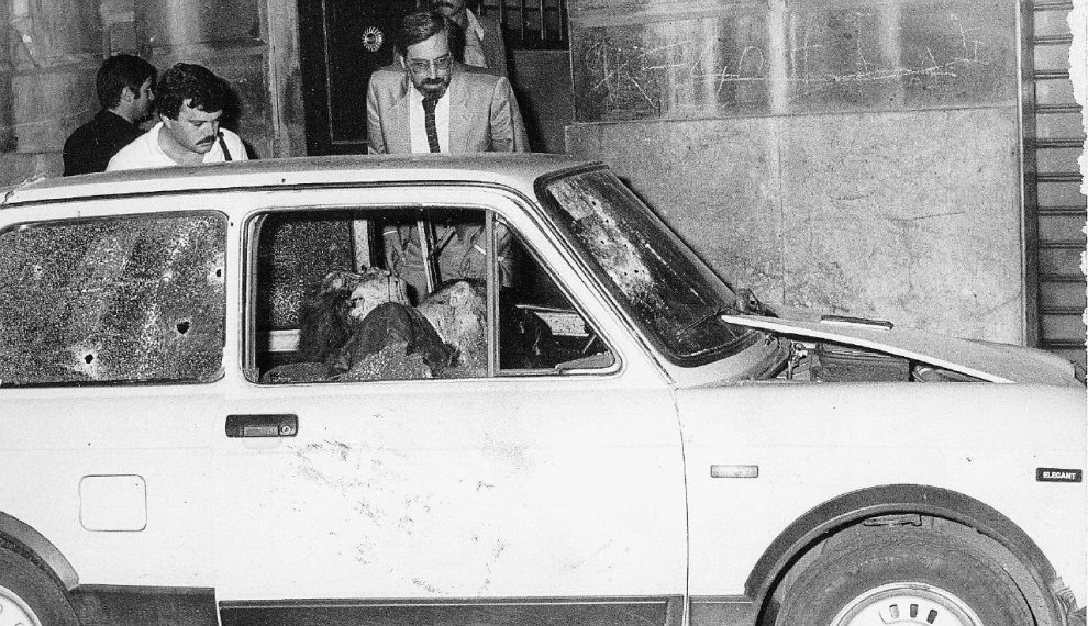 La scena dell’attentato contro Carlo Alberto dalla Chiesa, a Palermo,  il 3 settembre 1982