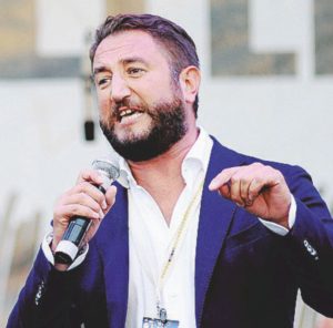 Vitalizi - in Sicilia è il V- Day : scatta la pensione da mille euro per 51 consiglieri regionali. M5s rinuncia. Faraone : “Falso”