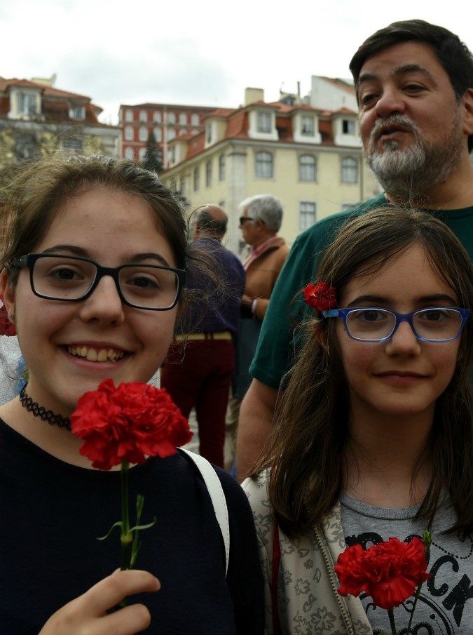 Portogallo L Altro 25 Aprile 45 Anni Fa La Rivoluzione Dei Garofani