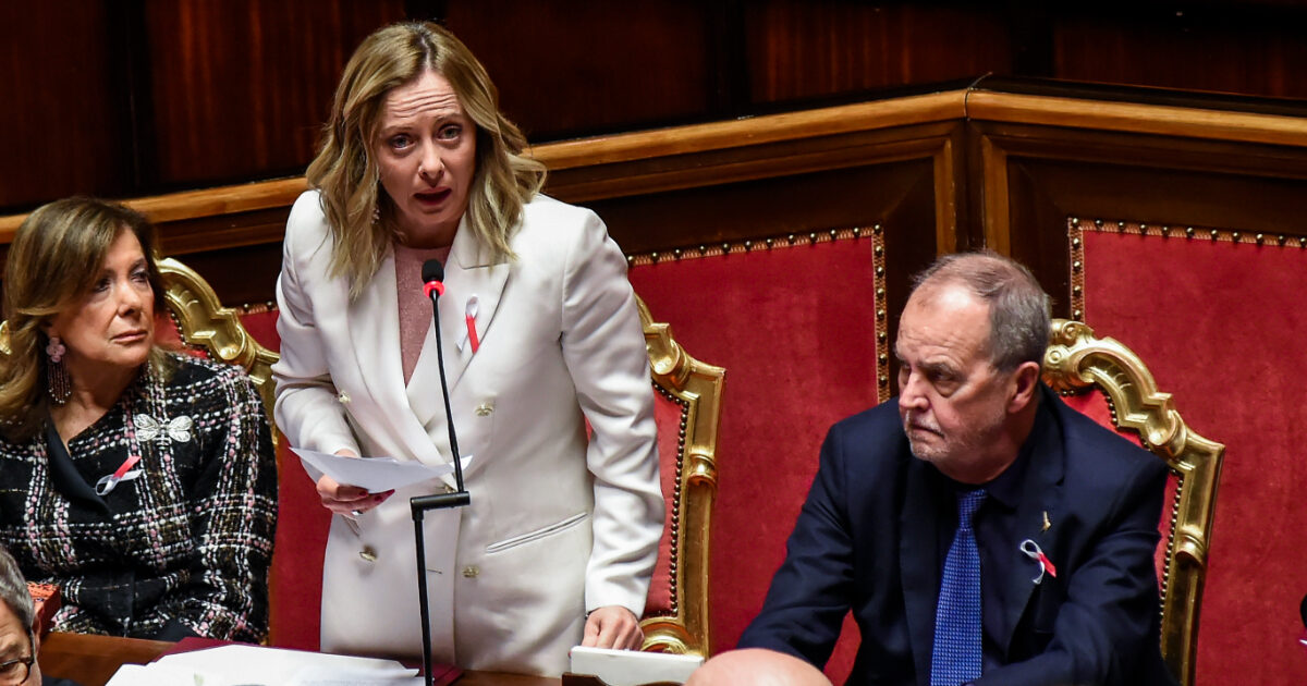 Meloni Si Autocelebra Al Senato Occupazione Record Sul Pnrr Nessun