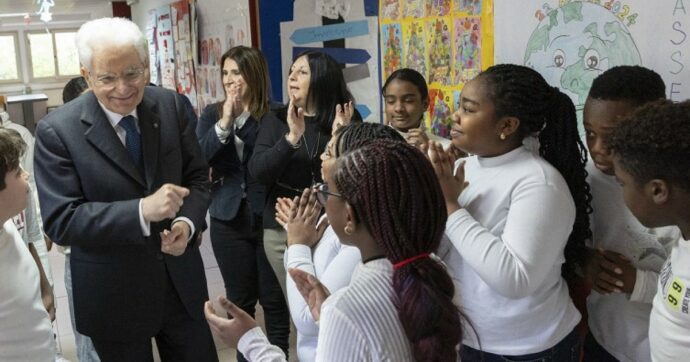 Giornata Del Rispetto Mattarella A Sorpresa Alla Scuola De Amicis Di