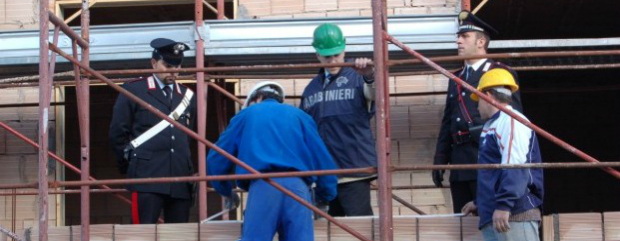l8217economia sommersa e illegale vale oltre 218 miliardi nel 2024 i lavoratori irregolari salgono a 327 milioni 46 da Ilfattoquotidiano.it l8217economia sommersa e illegale vale oltre 218 miliardi nel 2024 i lavoratori irregolari salgono a 327 milioni 46