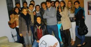 Lezioni di politica ad Arcore: B. invita a cena i ragazzi della lista più giovane d’Italia