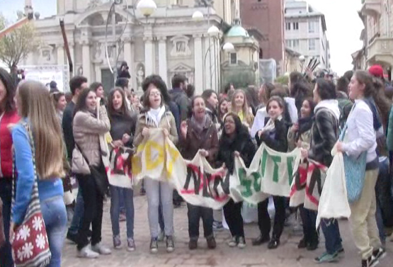 Copertina di Scende in piazza l’antimafia del Nord