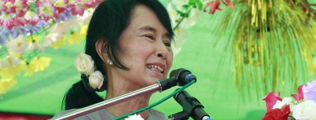 Terzi in Birmania con San Suu Kyi “Appoggio per il processo democratico”