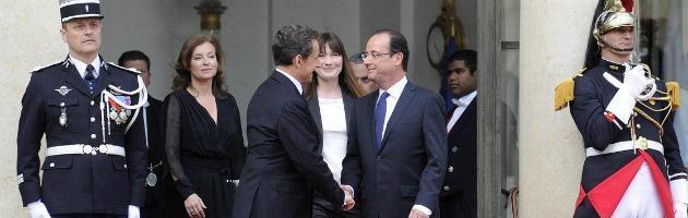 Hollande si insedia e vola a Berlino: “Europa, serve un patto per la crescita”