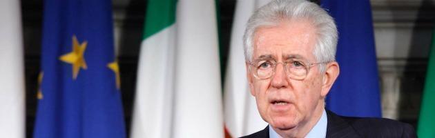 Monti: “Italia di nuovo in crisi. Il cratere si è allargato e la crescita è percorso faticoso”