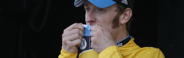 Copertina di Dominio Sky Team al Tour de France. Bradley Wiggins vince la corsa della noia