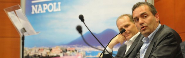 Napoli, De Magistris: “Azione civile contro Realfonzo. Da lui diffamazione”