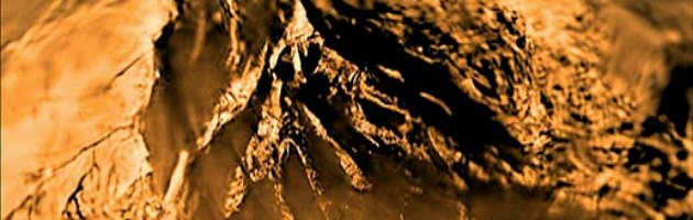 Copertina di Spazio, si studiano le eccezionali valanghe su Giapeto per capire quelle terrestri
