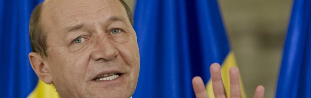 Romania, non è valido il referendum indetto per cacciare il presidente Basescu