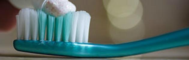 Copertina di Salute, antibatterico presente in sapone e dentifricio può danneggiare i muscoli