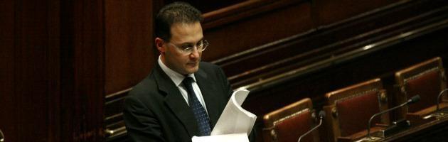 “Cirielli indagato per corruzione aggravata per scambio politico-mafioso”