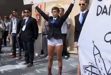 Copertina di “Il Sogno dell’Alieno irrompe alla convention Idv”