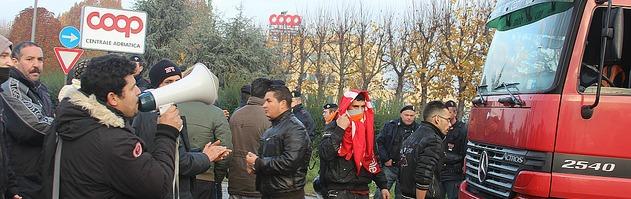 Copertina di Sit-in a Coop Adriatica, la Cisl rettifica