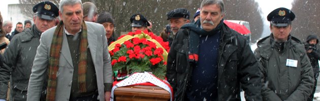 Brigate Rosse, tutti gli ex militanti ai funerali di Gallinari (foto)