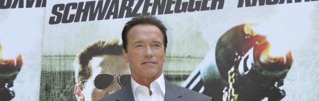 Schwarzenegger è tornato e non intende risparmiare sulle pallottole