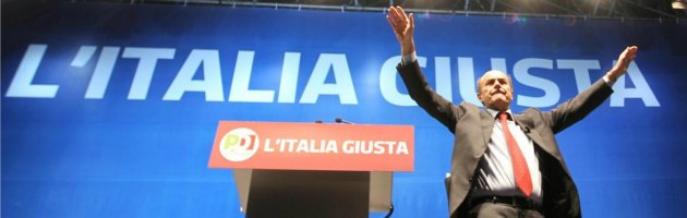 Copertina di Bersani contro Grillo: “Io figlio di un meccanico, non miliardario”