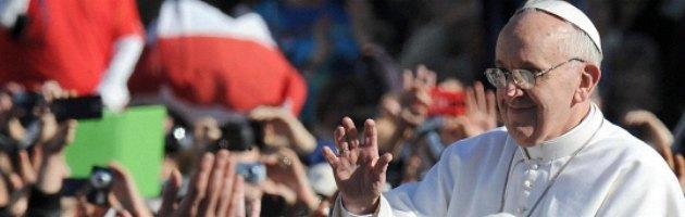 Papa Francesco sulla papamobile in Piazza San Pietro