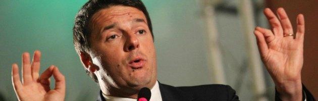 Copertina di Governo, Bersani cerca i 5 Stelle. Renzi: “No all’inciucione. Via i soldi ai partiti”