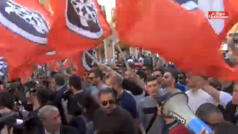 Copertina di Fratelli d’Italia e Casapound, sit in contro Prodi davanti a Montecitorio