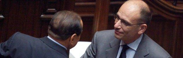 Berlusconi, revocato il passaporto. Letta: “Delitto far cadere governo”