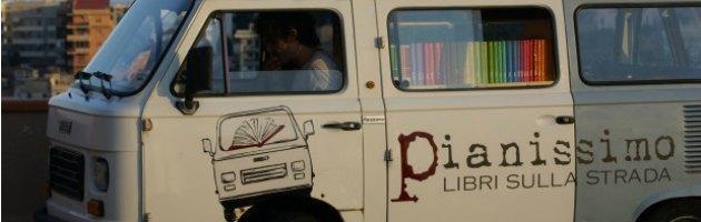 Copertina di Sicilia, ritorno alle origini. “Il mio furgone è una libreria itinerante”