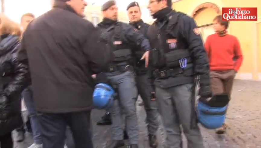 Copertina di Forconi, attivisti allontanati da Montecitorio: “Questa è anche casa nostra”