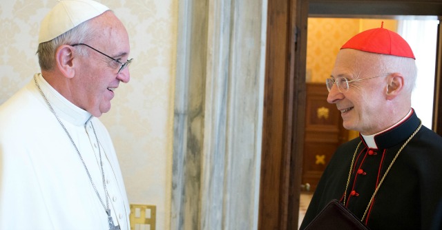 Vaticano, ultimo schiaffo del Papa a Bagnasco: non aprirà l’assemblea della Cei